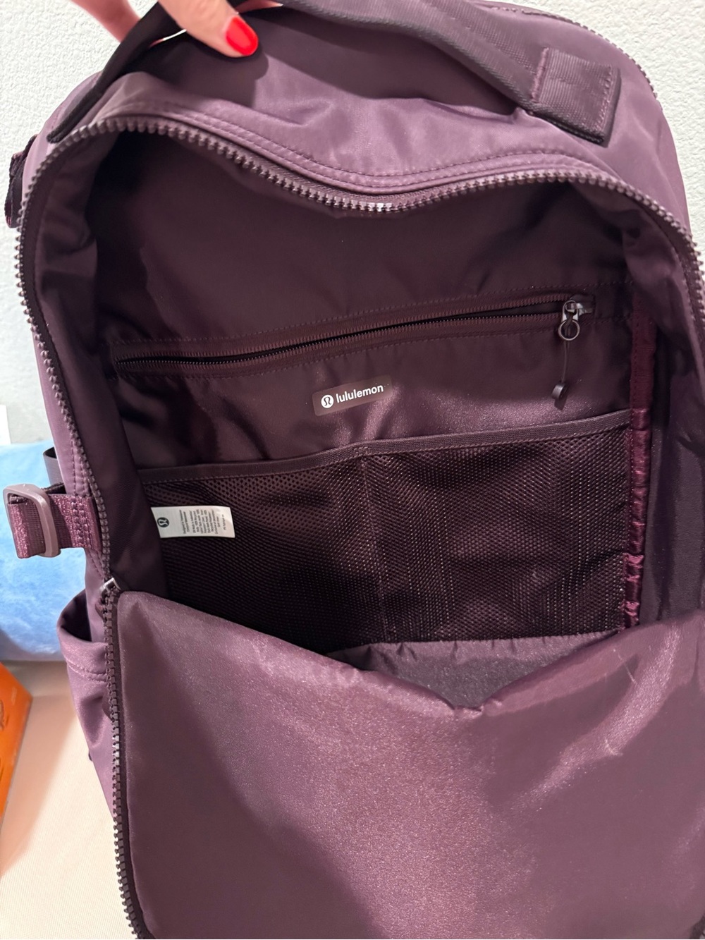 lululemon athletica Women’s Deep Plum Backpack - Picture 6 of 9